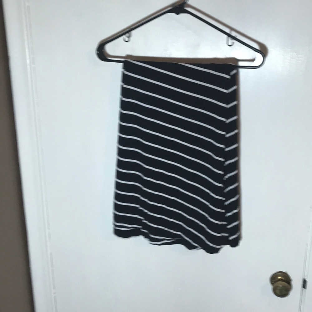 Ava &Viv 2X black and white striped skirt